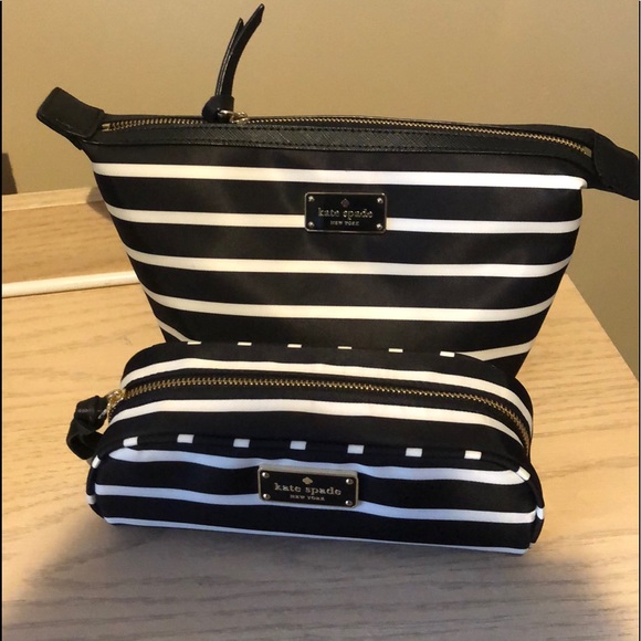 kate spade Handbags - Kate Spade 2pc make-up set